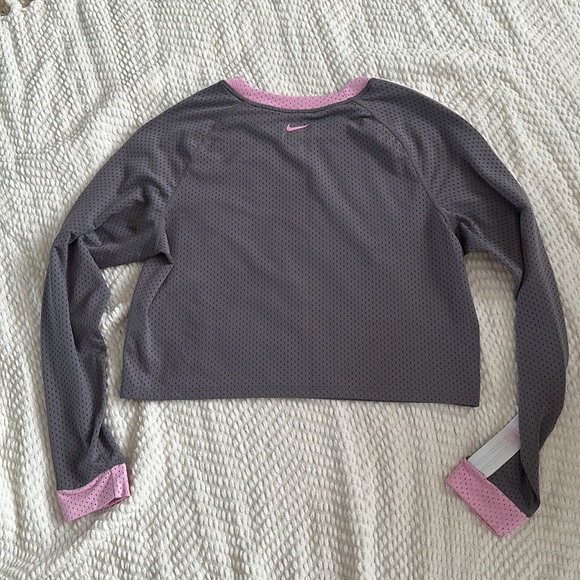 Nike Crop Long Sleeve - Picture 2 of 3